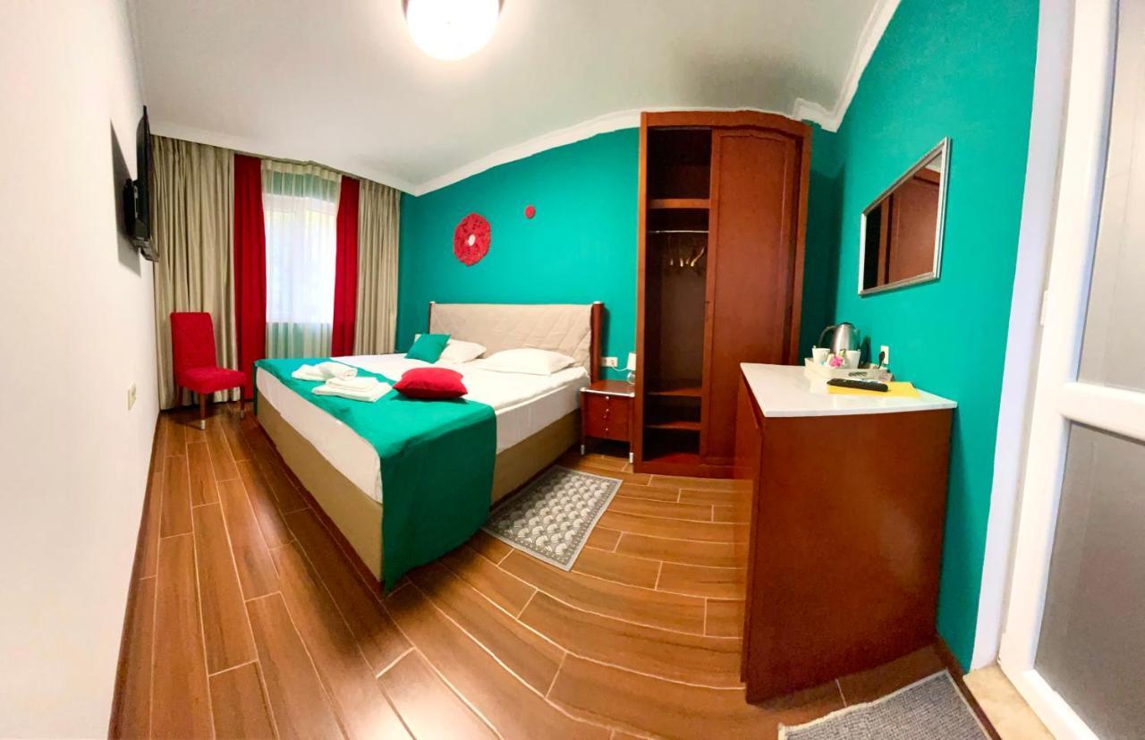 Art Green Boutique Hotel Varna Bagian luar foto