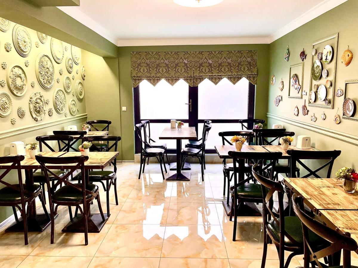 Art Green Boutique Hotel Varna Bagian luar foto