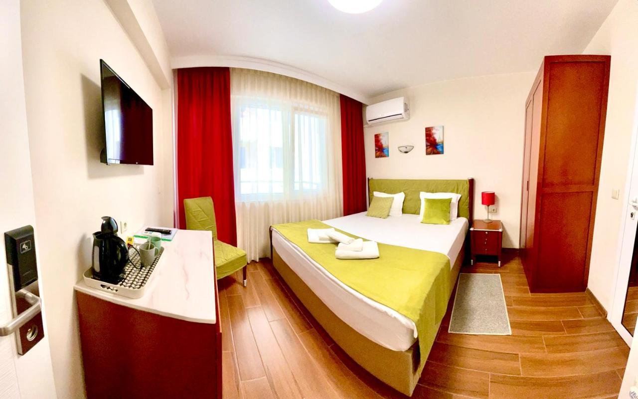 Art Green Boutique Hotel Varna Bagian luar foto