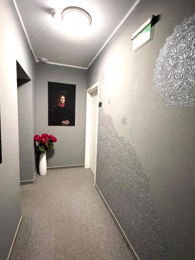 Art Green Boutique Hotel Varna Bagian luar foto